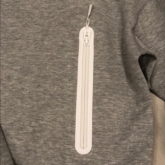 Nike tech fleece sweatshirt - Picture 8 of 8